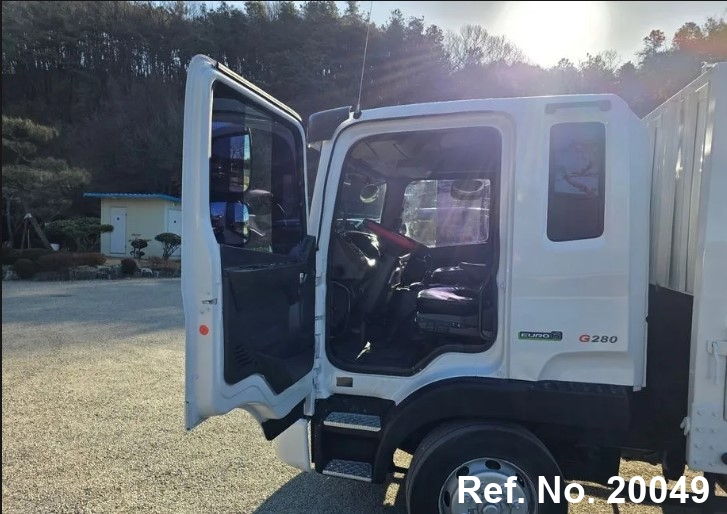  Hyundai / Mega Trucks Stock No. 20049